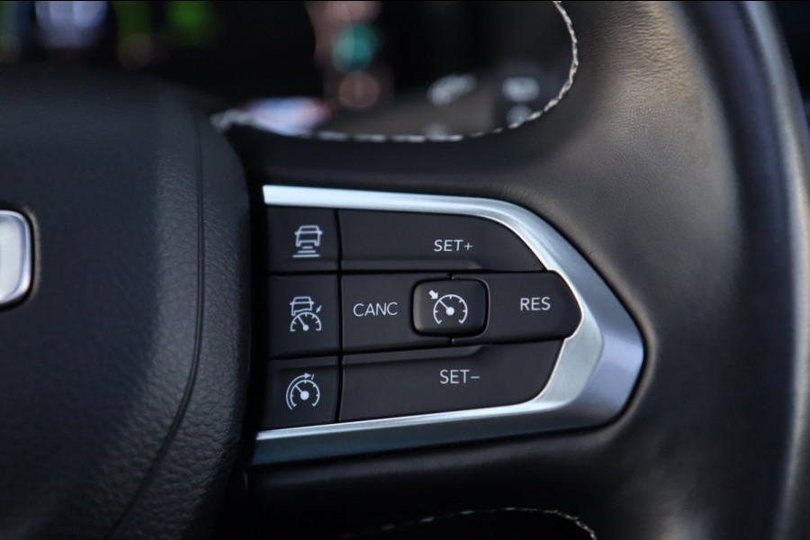 Jeep Compass 4xe 240 Plug-in Hybrid Electric S / PANO / MEMORY / ACC / 360 / KEYLESS / ALPINE