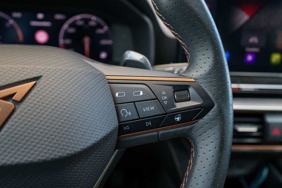 CUPRA Formentor 1.4 e-Hybrid Business | BTW | STUURWIELVERWARMING | CAMERA | ACC | CARPLAY |