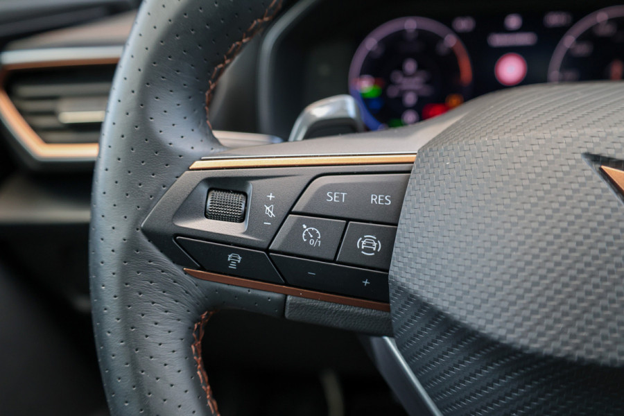 CUPRA Formentor 1.4 e-Hybrid Business | BTW | STUURWIELVERWARMING | CAMERA | ACC | CARPLAY |