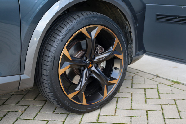 CUPRA Formentor 1.4 e-Hybrid Business | BTW | STUURWIELVERWARMING | CAMERA | ACC | CARPLAY |