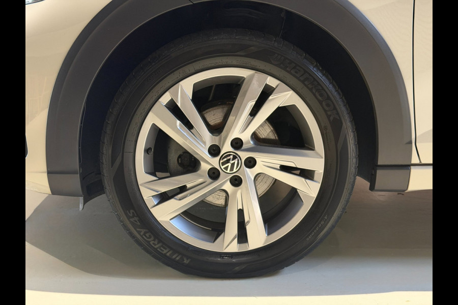 Volkswagen Taigo 1.0 TSI 3x R-Line |Pano|Virtual Cockpit|Carplay|LED|Stoelverwarming|