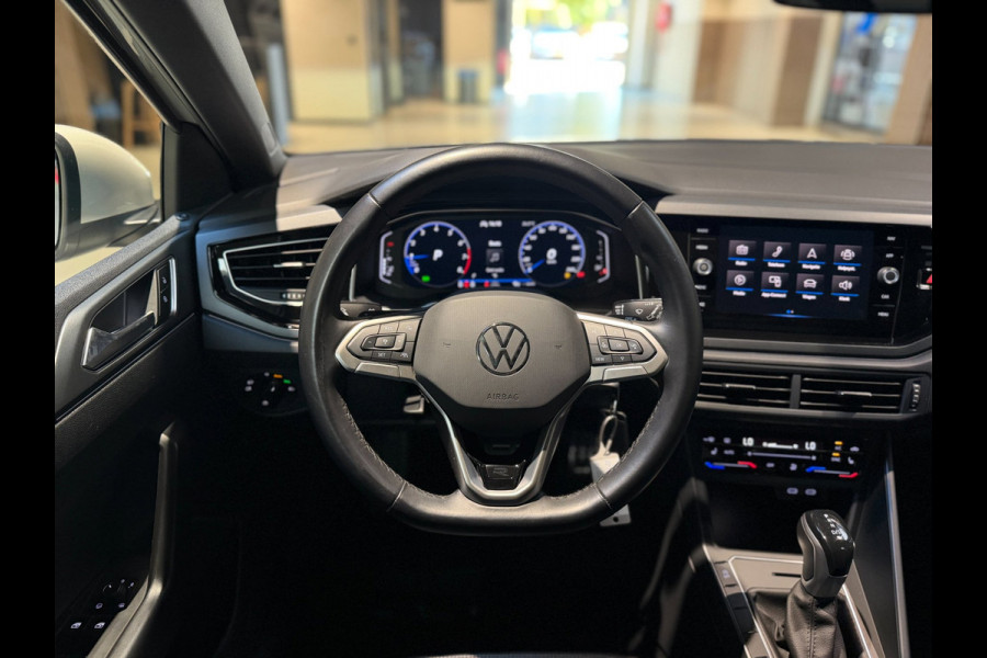 Volkswagen Taigo 1.0 TSI 3x R-Line |Pano|Virtual Cockpit|Carplay|LED|Stoelverwarming|