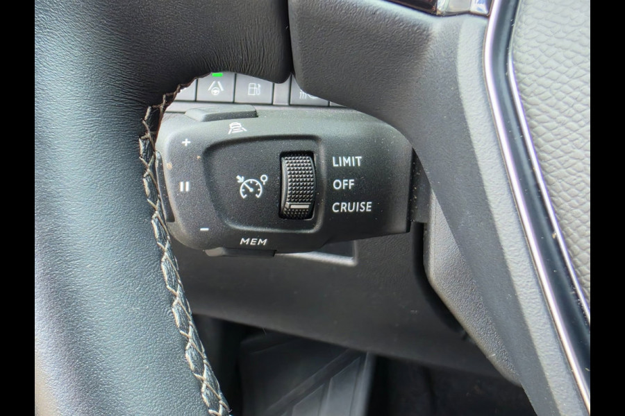Peugeot 3008 1.6 HYbrid 225 Allure Trekhaak, LED, 93% SOH