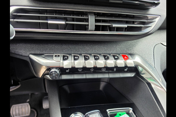 Peugeot 3008 1.6 HYbrid 225 Allure Trekhaak, LED, 93% SOH