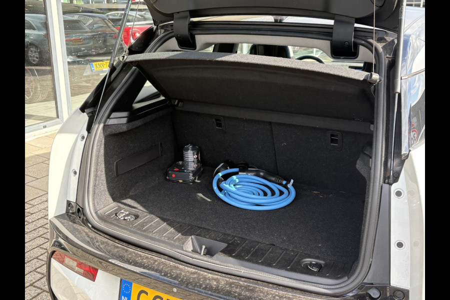 BMW i3 Basis 120Ah 42 kWh | Camera | Stoel verwarming |