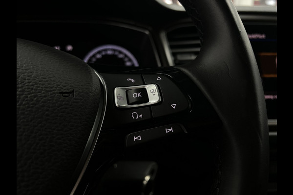 Volkswagen T-Roc 1.0 TSI | Cruise | Lane |Carplay | Navi