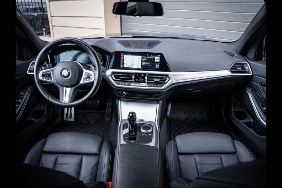BMW 3 Serie Touring 320i High Executive Edition - M-Sport l 19'' l Camera l Sfeeverl.