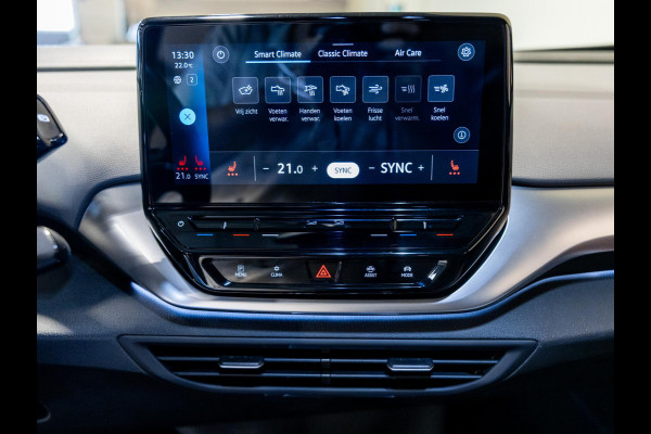 Volkswagen ID.4 First 77 kWh SOH 92% / 204pk / Warmtepomp / Stoelverwarming / Achteruitrij camera /