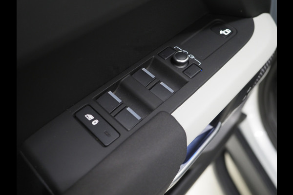 Land Rover Defender 110 2.0 P400e 110 | Panoramadak | Honeycomb Leder | Trekhaak | Sidesteps | 360 | Meridian | Keyless