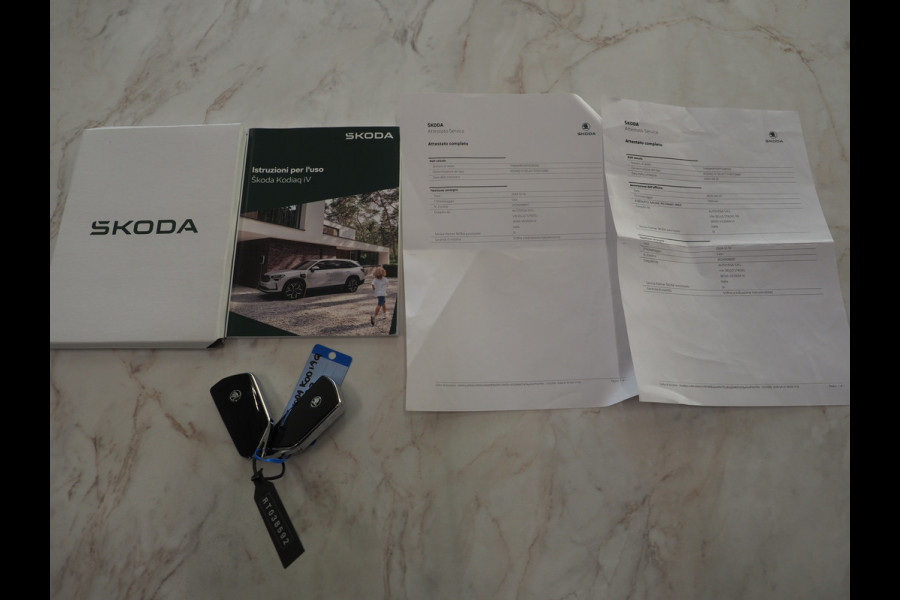 Škoda Kodiaq 1.5 TSI PHEV | Leder | HUD | Camera | Sfeerlicht | Keyless | Adaptive Cruise | Memory | Carplay