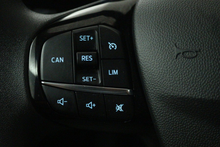 Ford Fiesta 1.0 EcoBoost Connected (CRUISE CONTROL, NAVIGATIE, PARKEERSENSOREN)