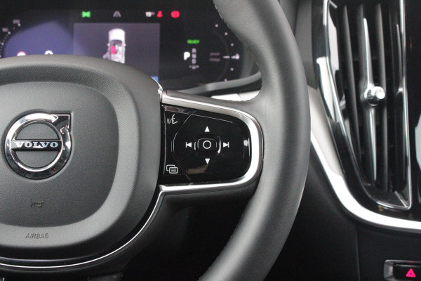 Volvo V60 2.0 T6 Plug-in hybrid 350PK AWD PLUS DARK | LONG RANGE | PANORAMISCH SCHUIF/KANTELDAK | NAVIGATIE VIA GOOGLE AUTO | APPLE CARPLAY / ANDROID AUTO | FULL-LED KOPLAMPEN | 125319" 6-SPAAKS BLACK / DIAMOND CUT VELGEN | LEDEREN BEKLEDING | POWER SEATS - BESTUURDERS- EN PASSAGIERSSTOEL ELEKTRISCHVERSTELBAAR MET GEHEUGEN, ELEKTRISCH VERSTELBARE  ZITVERLENGERS /LENDESTEUN VIERVOUDIG | STOEL- EN ACHTERBANKVERWARMING | STUURVERWARMING | PARKEERVERWARMING MET TIMER (STANDKACHEL) | ACHTERUIRIJ CAMERA | EXTRA GETINTE ACHTERRUITEN | ELEKTRISCH BEDIENBARE ACHTERKLEP | ELEKTRISCH INKLA