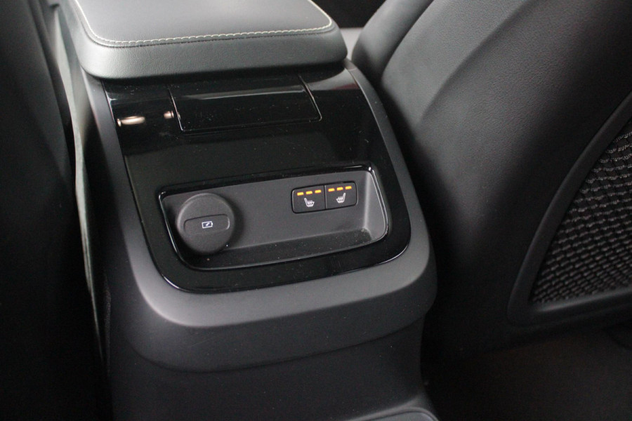 Volvo V60 2.0 T6 Plug-in hybrid 350PK AWD PLUS DARK | LONG RANGE | PANORAMISCH SCHUIF/KANTELDAK | NAVIGATIE VIA GOOGLE AUTO | APPLE CARPLAY / ANDROID AUTO | FULL-LED KOPLAMPEN | 125319" 6-SPAAKS BLACK / DIAMOND CUT VELGEN | LEDEREN BEKLEDING | POWER SEATS - BESTUURDERS- EN PASSAGIERSSTOEL ELEKTRISCHVERSTELBAAR MET GEHEUGEN, ELEKTRISCH VERSTELBARE  ZITVERLENGERS /LENDESTEUN VIERVOUDIG | STOEL- EN ACHTERBANKVERWARMING | STUURVERWARMING | PARKEERVERWARMING MET TIMER (STANDKACHEL) | ACHTERUIRIJ CAMERA | EXTRA GETINTE ACHTERRUITEN | ELEKTRISCH BEDIENBARE ACHTERKLEP | ELEKTRISCH INKLA
