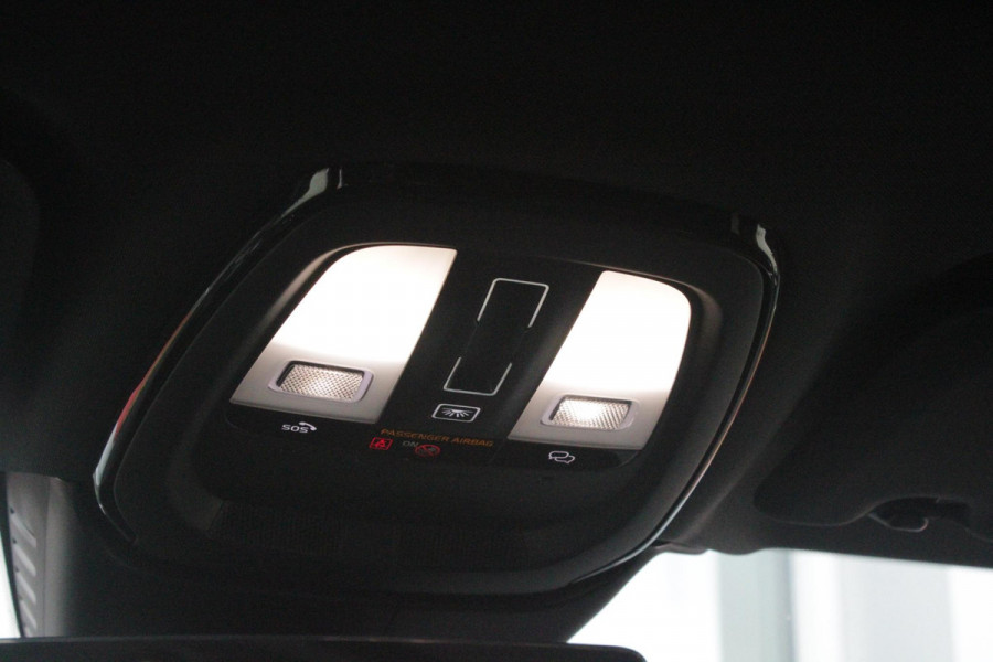 Volvo V60 2.0 T6 Plug-in hybrid 350PK AWD PLUS DARK | LONG RANGE | PANORAMISCH SCHUIF/KANTELDAK | NAVIGATIE VIA GOOGLE AUTO | APPLE CARPLAY / ANDROID AUTO | FULL-LED KOPLAMPEN | 125319" 6-SPAAKS BLACK / DIAMOND CUT VELGEN | LEDEREN BEKLEDING | POWER SEATS - BESTUURDERS- EN PASSAGIERSSTOEL ELEKTRISCHVERSTELBAAR MET GEHEUGEN, ELEKTRISCH VERSTELBARE  ZITVERLENGERS /LENDESTEUN VIERVOUDIG | STOEL- EN ACHTERBANKVERWARMING | STUURVERWARMING | PARKEERVERWARMING MET TIMER (STANDKACHEL) | ACHTERUIRIJ CAMERA | EXTRA GETINTE ACHTERRUITEN | ELEKTRISCH BEDIENBARE ACHTERKLEP | ELEKTRISCH INKLA