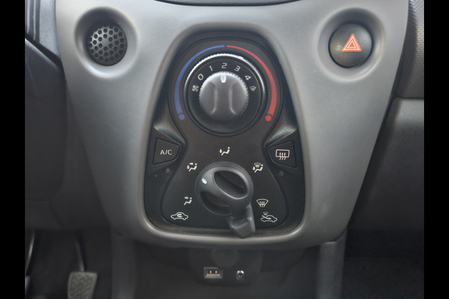 Peugeot 108 1.0 e-VTi Active TOP! Airco! 5-Deurs! Leuke Auto! Nieuwe Apk! NAP!