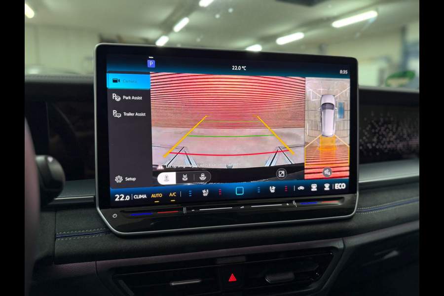Volkswagen Tayron 1.5 eTSI R-Line Edition | Full Option | Garantie tot 2030 | Pano | IQ. Drive | Trekhaak |Park Assist Pro | H/K
