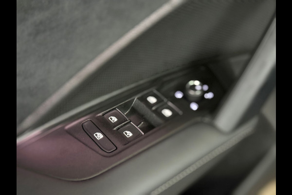 Volkswagen Tayron 1.5 eTSI R-Line Edition | Full Option | Garantie tot 2030 | Pano | IQ. Drive | Trekhaak |Park Assist Pro | H/K