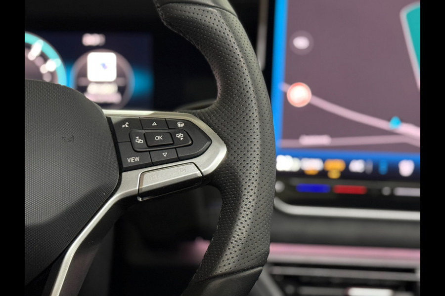 Volkswagen Tayron 1.5 eTSI R-Line Edition | Full Option | Garantie tot 2030 | Pano | IQ. Drive | Trekhaak |Park Assist Pro | H/K