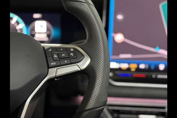 Volkswagen Tayron 1.5 eTSI R-Line Edition | Full Option | Garantie tot 2030 | Pano | IQ. Drive | Trekhaak |Park Assist Pro | H/K