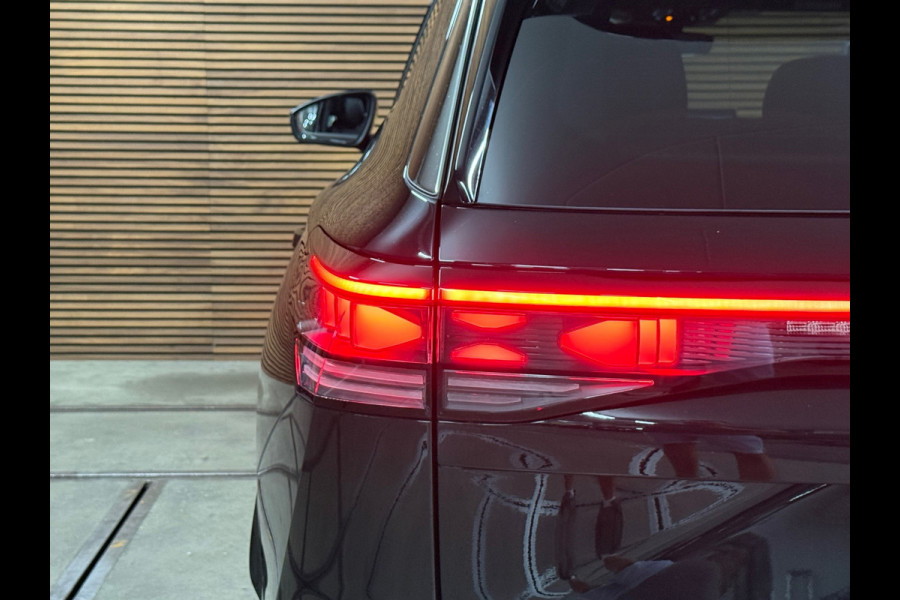 Volkswagen Tayron 1.5 eTSI R-Line Edition | Full Option | Garantie tot 2030 | Pano | IQ. Drive | Trekhaak |Park Assist Pro | H/K