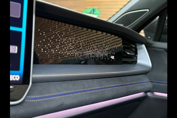 Volkswagen Tayron 1.5 eTSI R-Line Edition | Full Option | Garantie tot 2030 | Pano | IQ. Drive | Trekhaak |Park Assist Pro | H/K