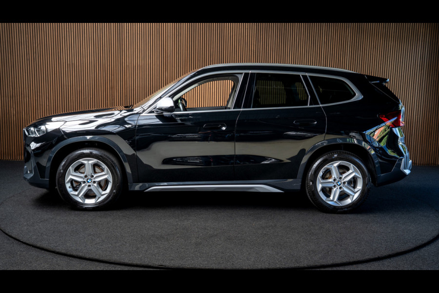 BMW X1 xDrive23i xLine 18inch Sportstoelen Leder Driving Assistant Plus Trekhaak