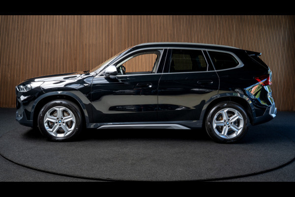 BMW X1 xDrive23i xLine 18inch Sportstoelen Leder Driving Assistant Plus Trekhaak