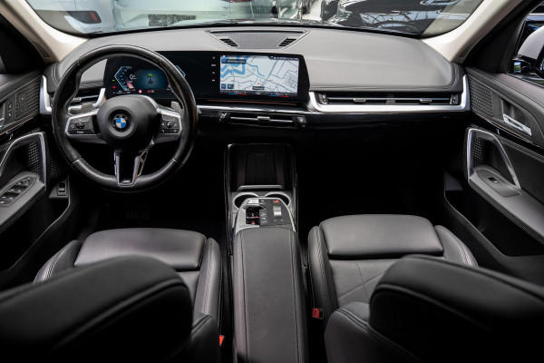 BMW X1 xDrive23i xLine 18inch Sportstoelen Leder Driving Assistant Plus Trekhaak
