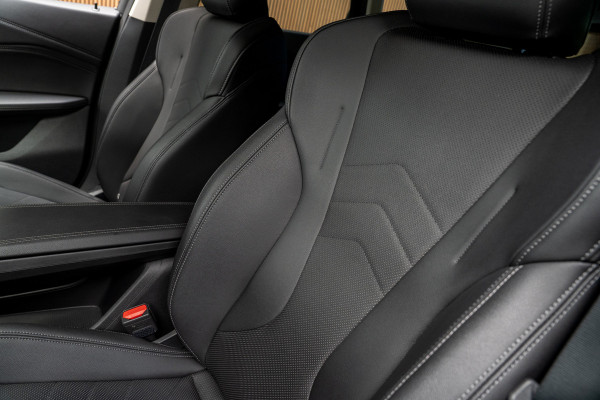 BMW X1 xDrive23i xLine 18inch Sportstoelen Leder Driving Assistant Plus Trekhaak