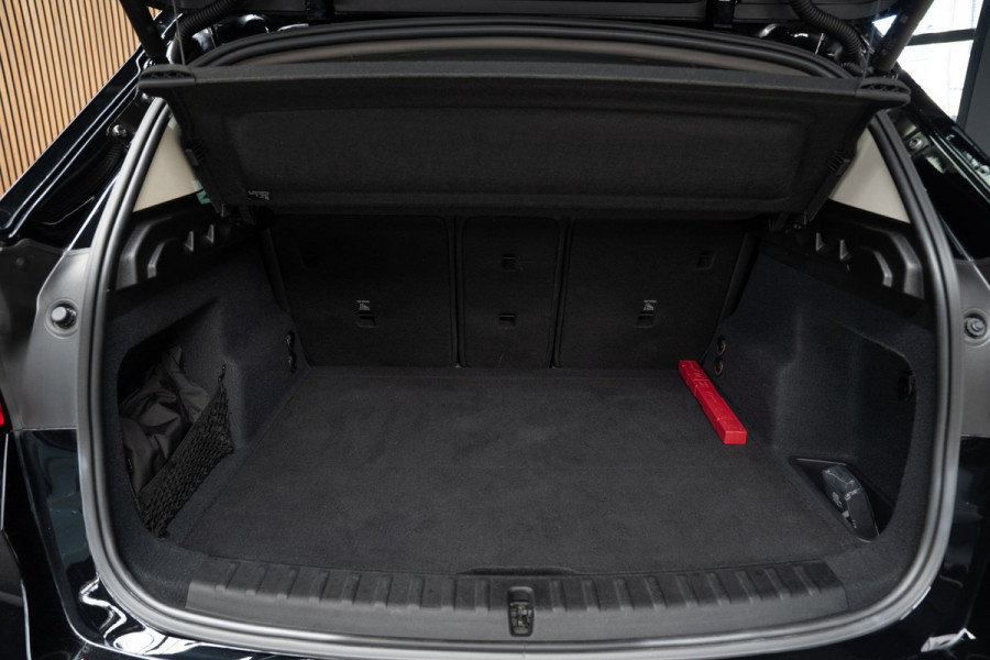 BMW X1 xDrive23i xLine 18inch Sportstoelen Leder Driving Assistant Plus Trekhaak