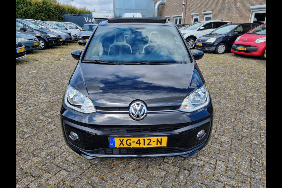 Volkswagen up! 1.0 BMT high up! ✅PANO DAK ✅ZEER MOOI