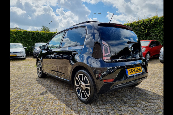 Volkswagen up! 1.0 BMT high up! ✅PANO DAK ✅ZEER MOOI