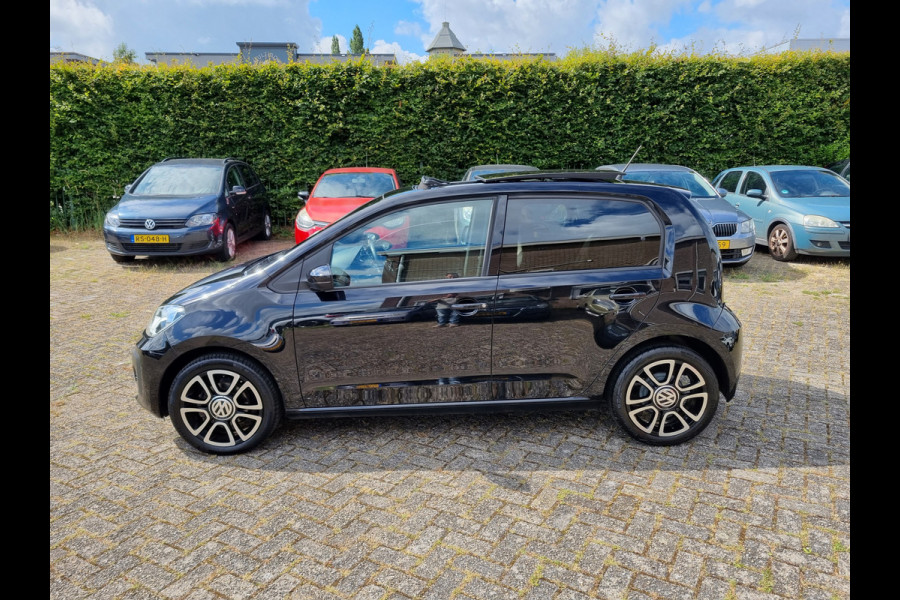 Volkswagen up! 1.0 BMT high up! ✅PANO DAK ✅ZEER MOOI