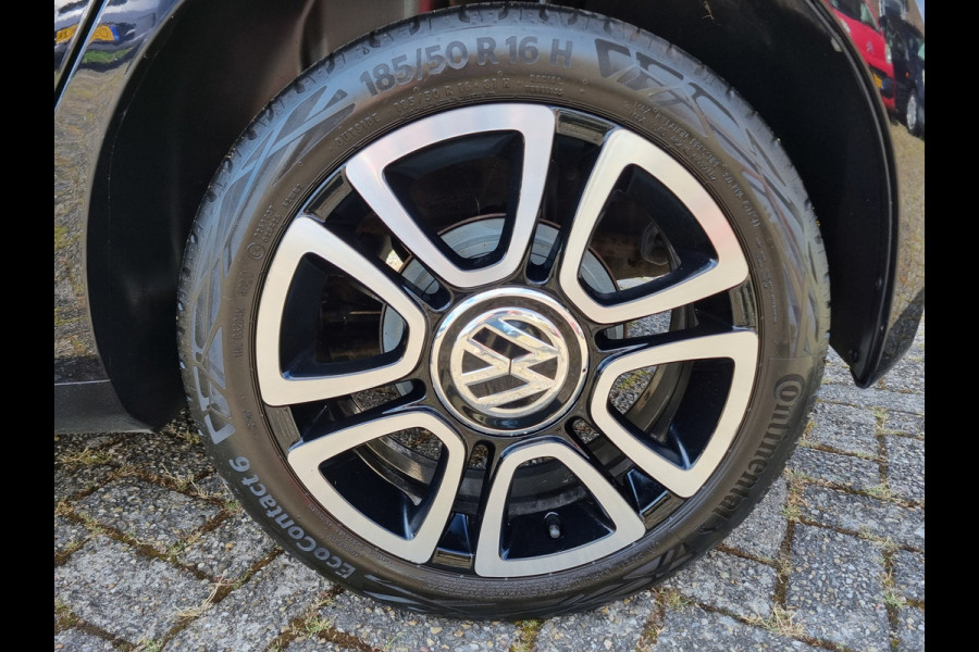 Volkswagen up! 1.0 BMT high up! ✅PANO DAK ✅ZEER MOOI
