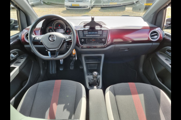 Volkswagen up! 1.0 BMT high up! ✅PANO DAK ✅ZEER MOOI