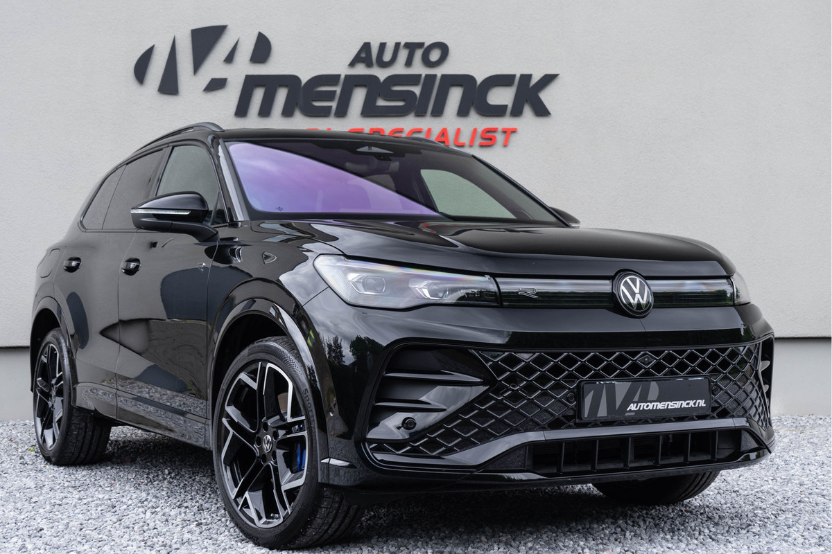 Volkswagen Tiguan 1.5 eHybrid R-Line / 5 jaar Fabrieksgarantie/ Stoelen met Massage & Koeling/ Panoramadak/ 200kW (272PK)