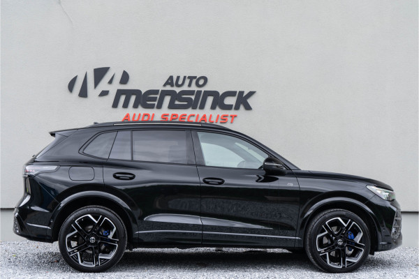 Volkswagen Tiguan 1.5 eHybrid R-Line / 5 jaar Fabrieksgarantie/ Stoelen met Massage & Koeling/ Panoramadak/ 200kW (272PK)