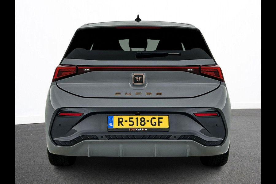 CUPRA Born Business 62 kWh Automaat Navigatie Apple Carplay/ Android Auto Camera Parkeersensoren Adaptive Cruise Control Stoel- en stuurverwarming Full Led Climate Control Lichtmetalen velgen