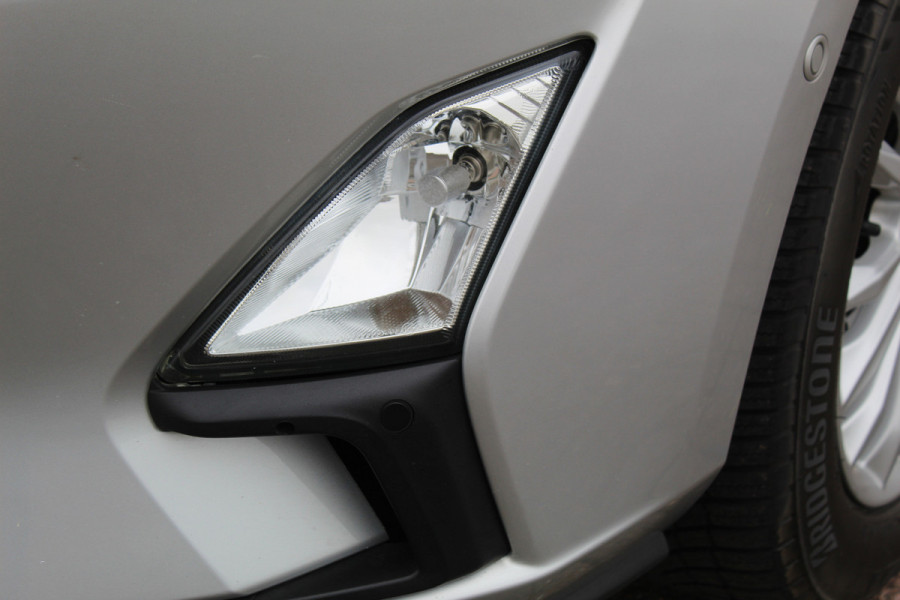 Ford FOCUS Wagon 1.0-125pk EcoBoost Mild-hybrid Titanium. Mooie, ruime, luxe en comfortabele Ford Focus wagon. Volautm. airco dual, camera, easy entry/easy go, stoel-, stuur- en voorraamverw., cruise control, Isofix, side- en lane assist, parkeersensoren v+a, LM wielen etc.