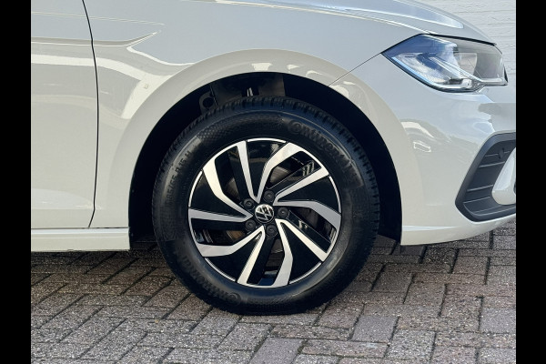 Volkswagen Polo 1.0 TSI Life Edition Carplay Camera Led verlichting Adaptieve cruise AllSeason banden