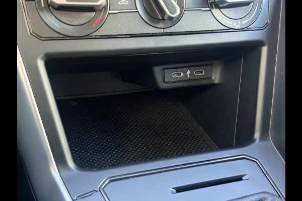 Volkswagen Polo 1.0 TSI Life Edition Carplay Camera Led verlichting Adaptieve cruise AllSeason banden