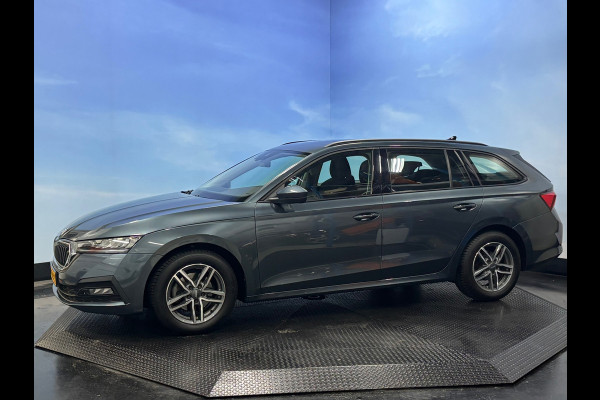 Škoda Octavia Combi 1.0 e-TSI Business Edition Automaat | Clima | Cruise | PDC | Trekhaak