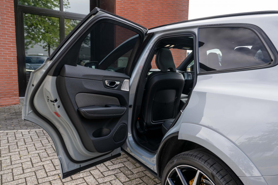 Volvo XC60 2.0 T8 AWD Polestar Engineered HEICO B&W Pano