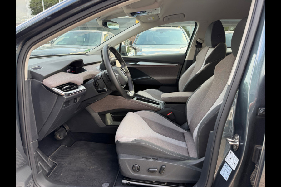 Škoda ENYAQ iV 60 First Edition / SoH 93,1% / Camera / CarPlay / Keyless / Matrix LED / 20'' / Dodehoek / Stoelverwarming / DAB / ACC