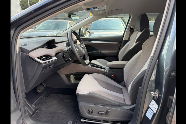 Škoda ENYAQ iV 60 First Edition / SoH 93,1% / Camera / CarPlay / Keyless / Matrix LED / 20'' / Dodehoek / Stoelverwarming / DAB / ACC