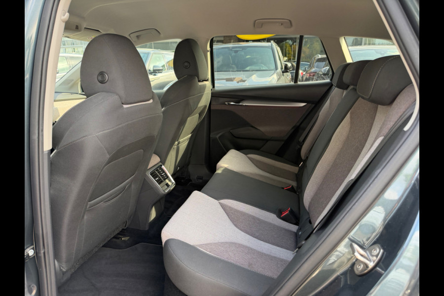 Škoda ENYAQ iV 60 First Edition / SoH 93,1% / Camera / CarPlay / Keyless / Matrix LED / 20'' / Dodehoek / Stoelverwarming / DAB / ACC