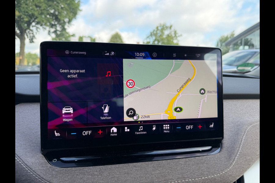 Škoda ENYAQ iV 60 First Edition / SoH 93,1% / Camera / CarPlay / Keyless / Matrix LED / 20'' / Dodehoek / Stoelverwarming / DAB / ACC