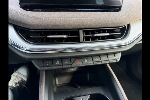 Škoda ENYAQ iV 60 First Edition / SoH 93,1% / Camera / CarPlay / Keyless / Matrix LED / 20'' / Dodehoek / Stoelverwarming / DAB / ACC