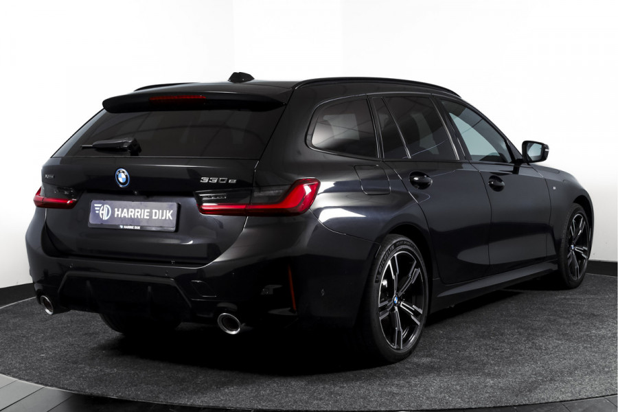 BMW 3 Serie Touring 330e xDrive M Sport Edition | Dig. Cockpit | Adapt. Cruise | Stoelverw. | PDC | 360 Camera | NAV + App. Connect | ECC | Elek. Klep | LM 18" | 3198