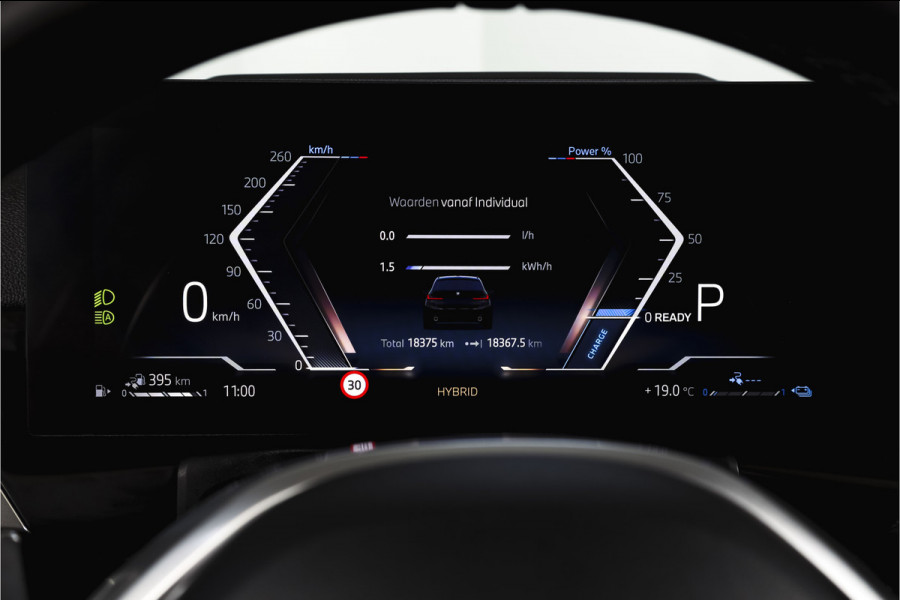 BMW 3 Serie Touring 330e xDrive M Sport Edition | Dig. Cockpit | Adapt. Cruise | Stoelverw. | PDC | 360 Camera | NAV + App. Connect | ECC | Elek. Klep | LM 18" | 3198